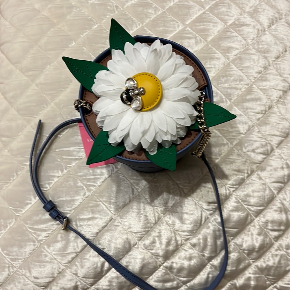 KATE SPADE “Down the rabbit hole” Daisy Bee Flower Pot Bag crossbody purse!!